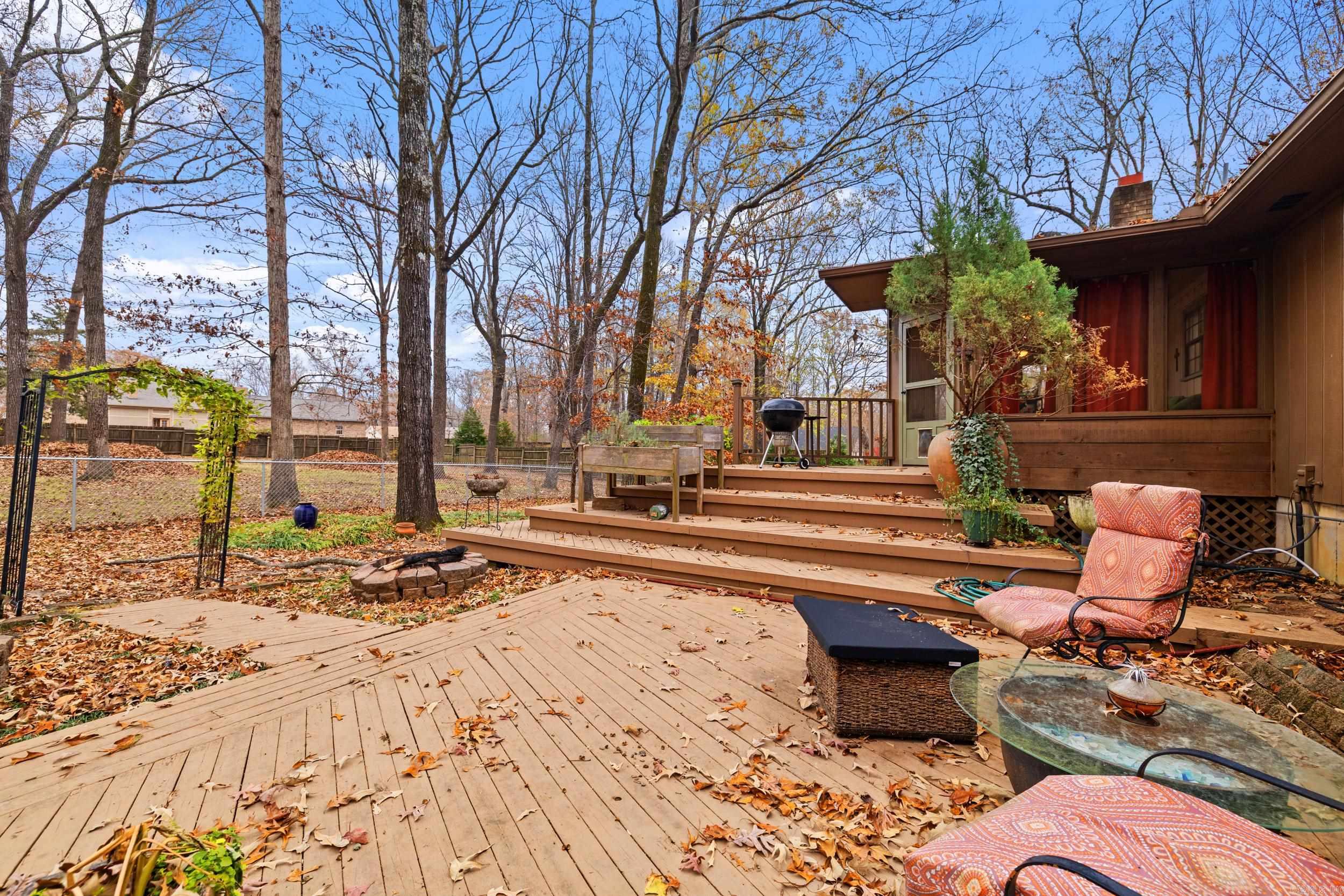 220 N Windwood Heights