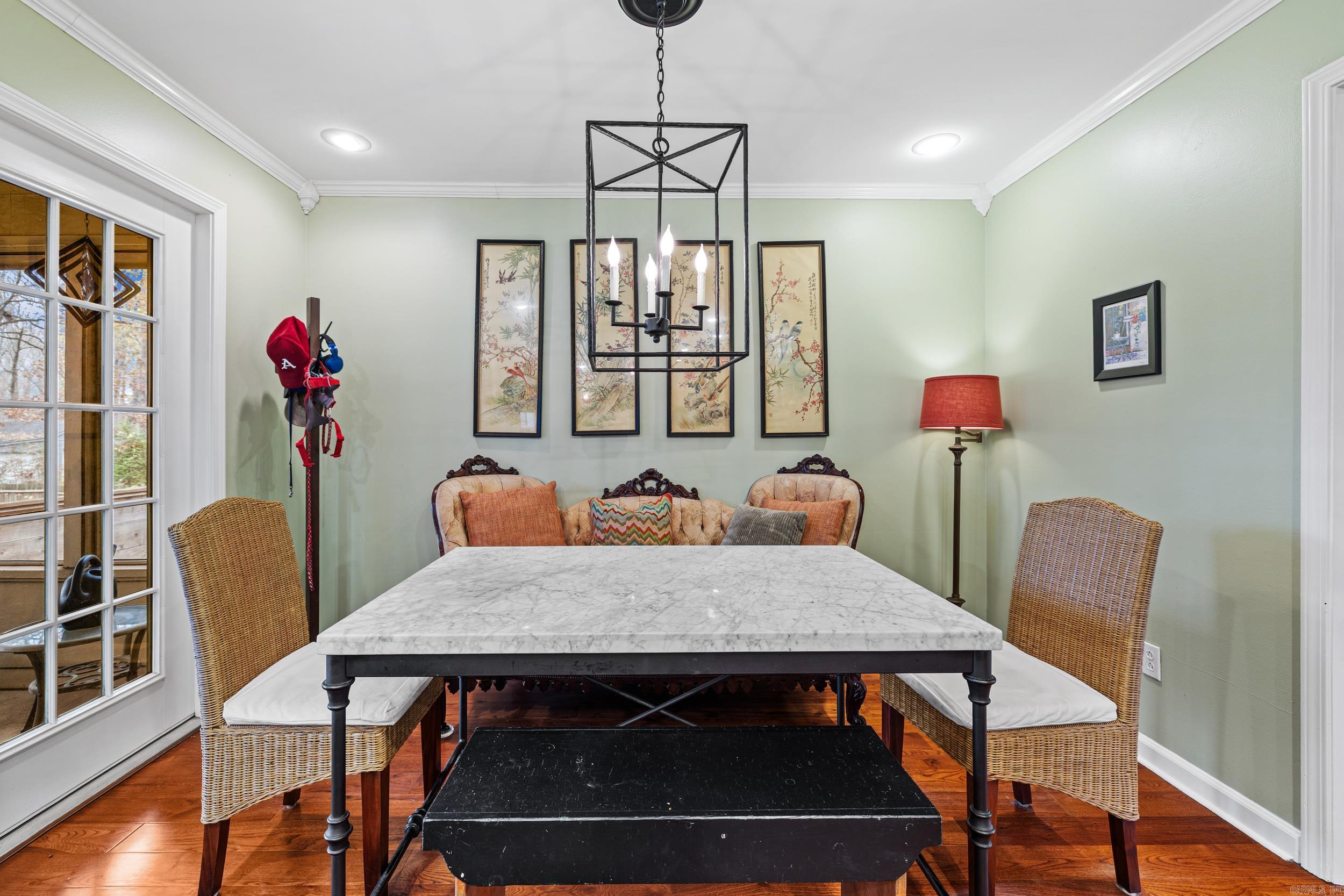 220 N Windwood Heights