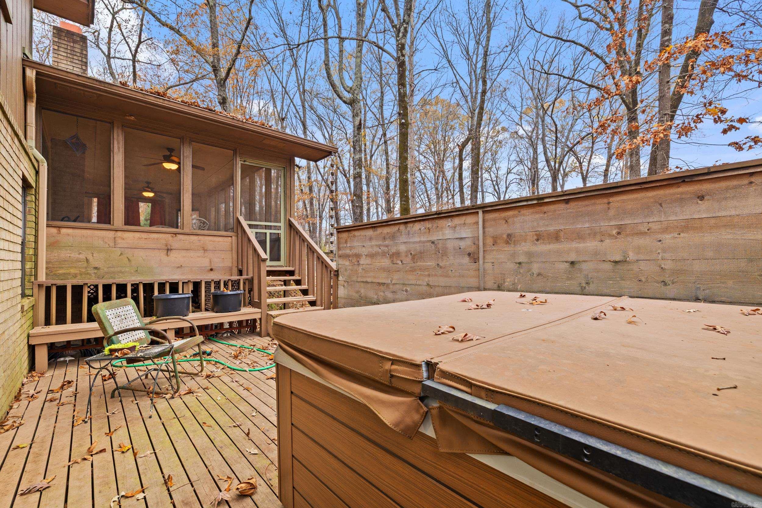 220 N Windwood Heights