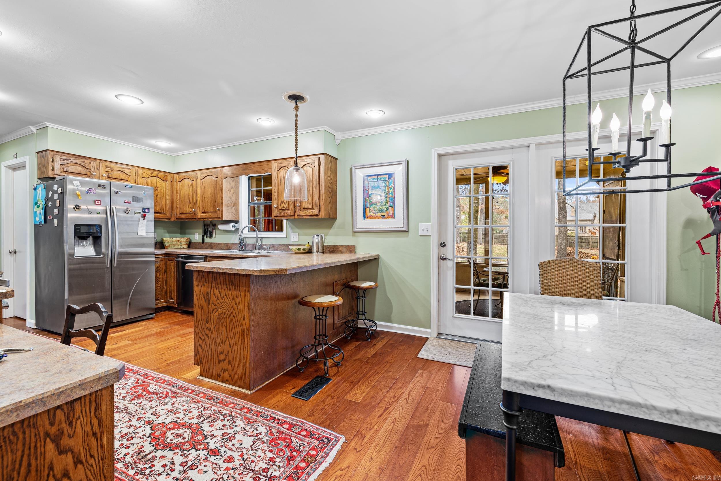 220 N Windwood Heights