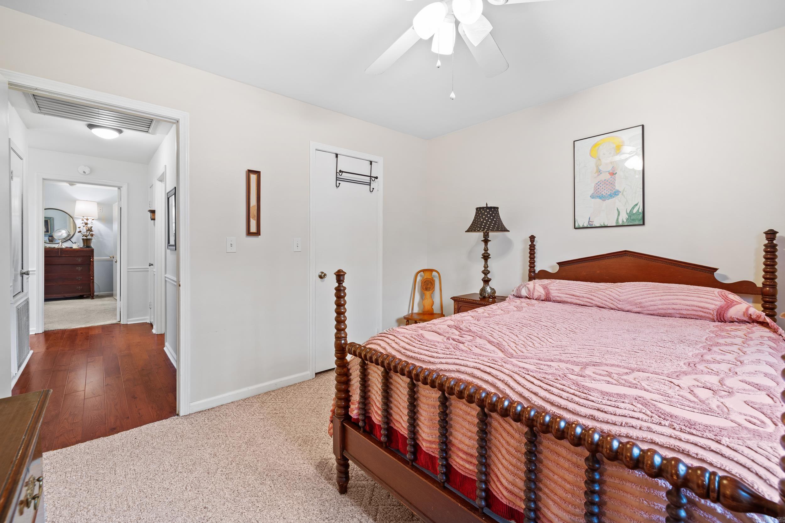 220 N Windwood Heights