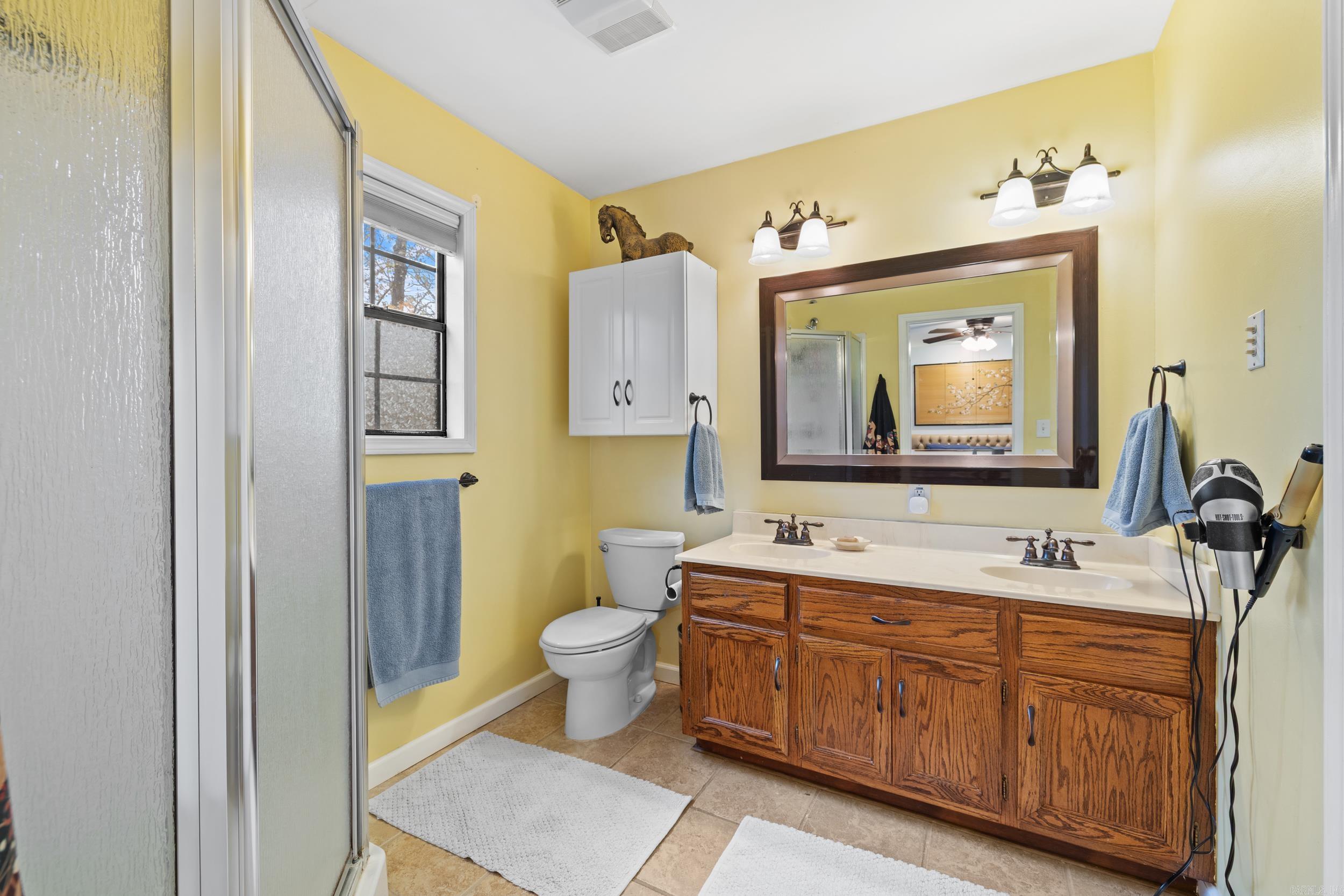 220 N Windwood Heights