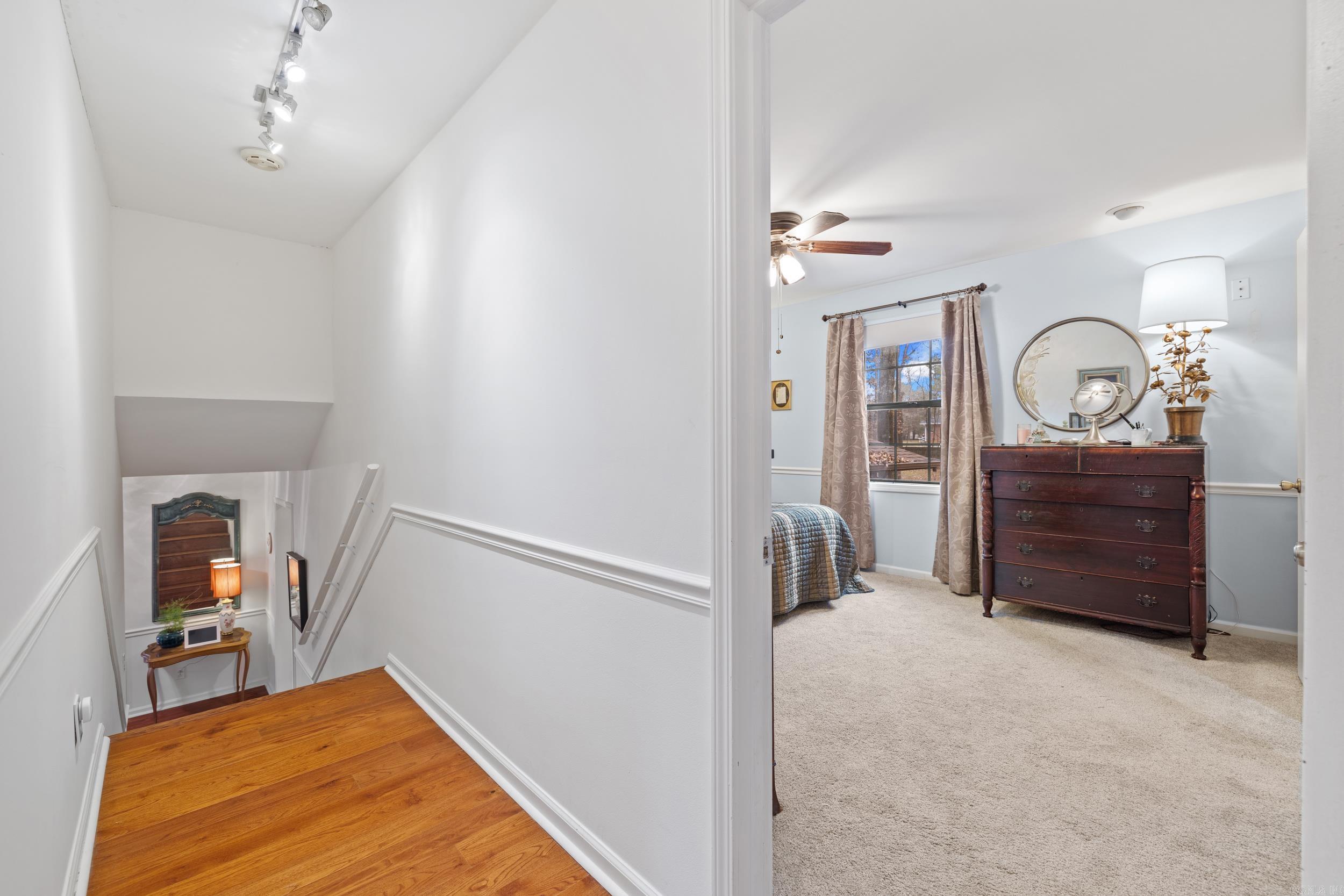 220 N Windwood Heights