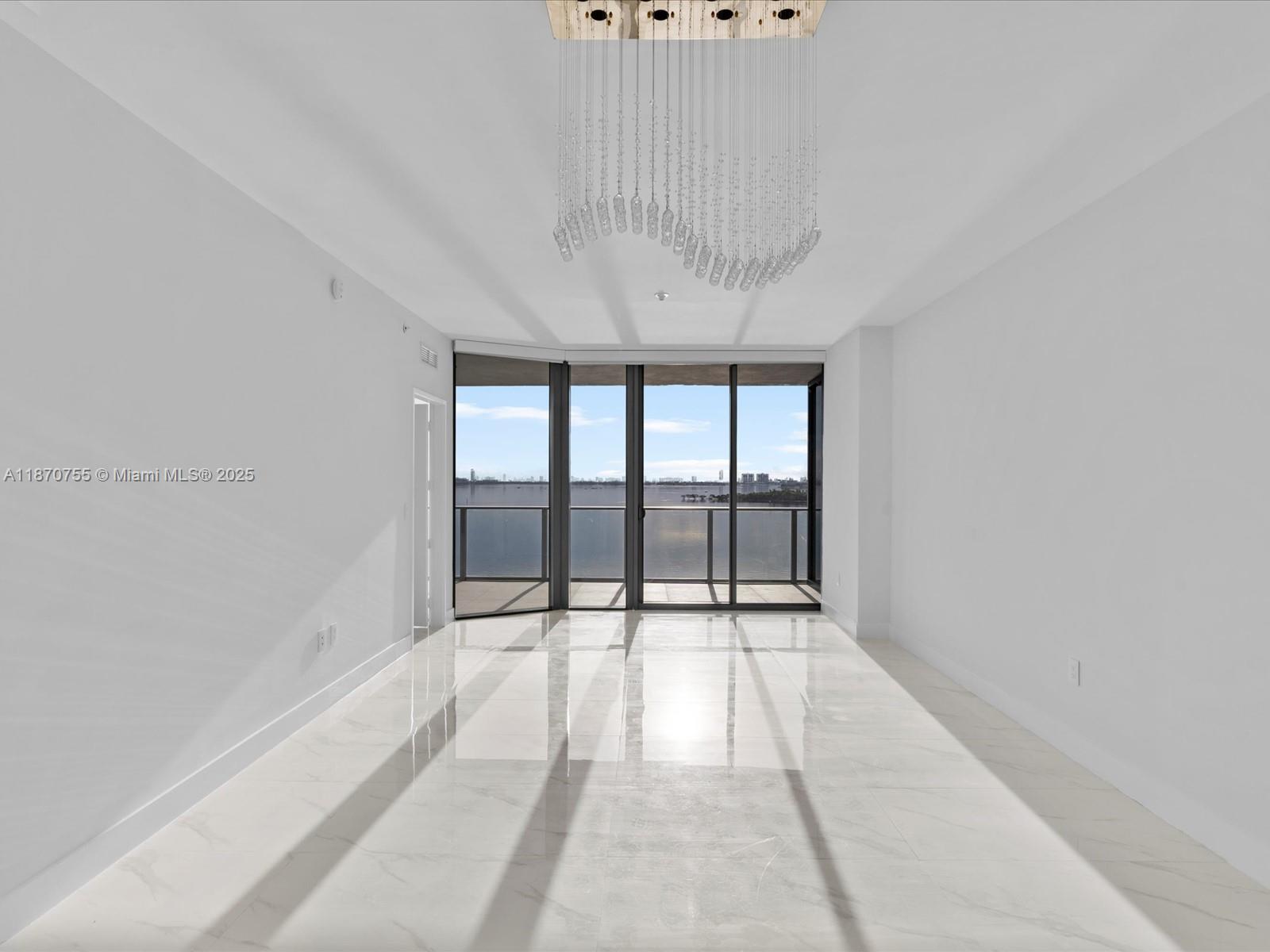 700 NE 24th St # 503