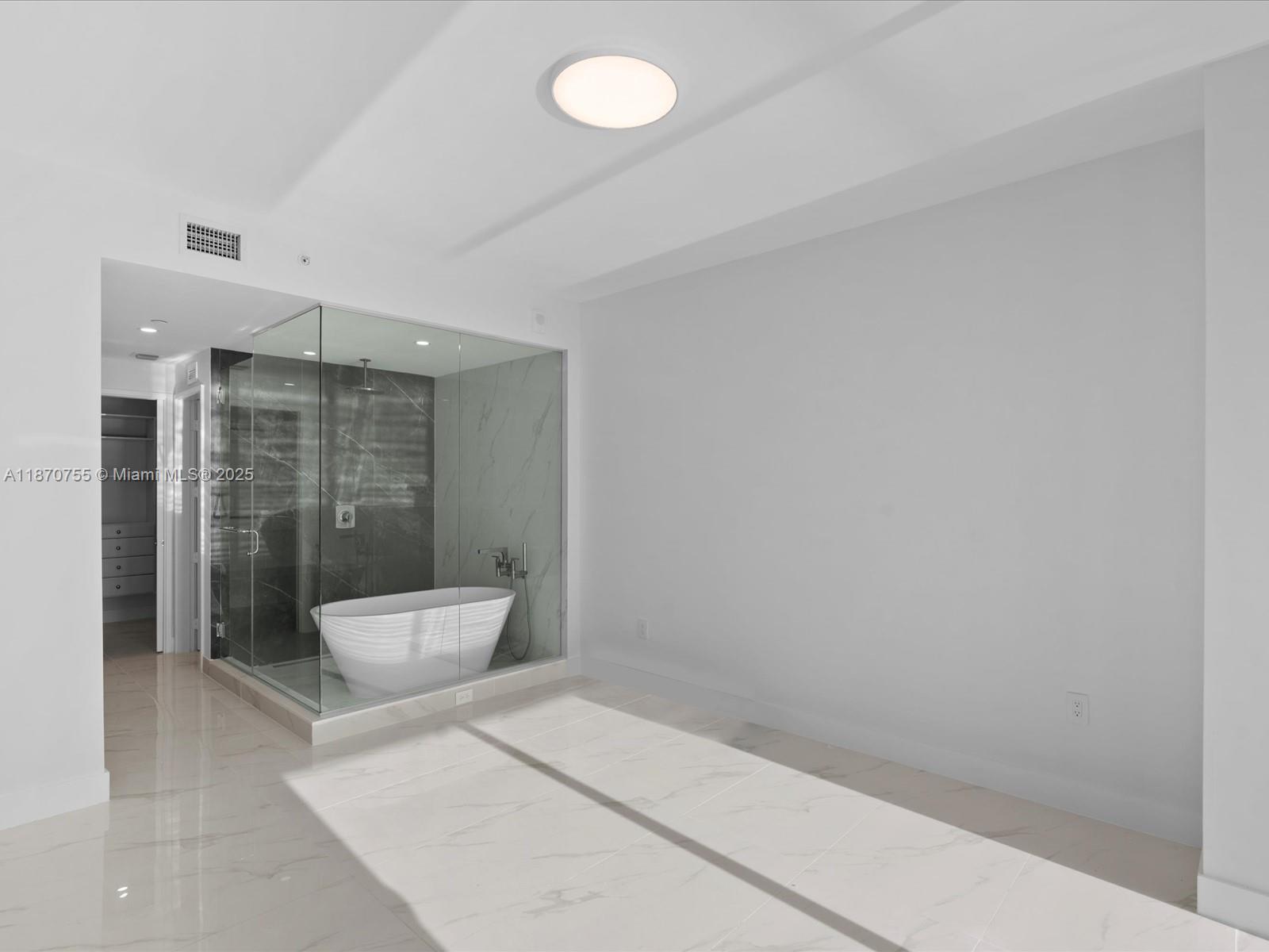 700 NE 24th St # 503