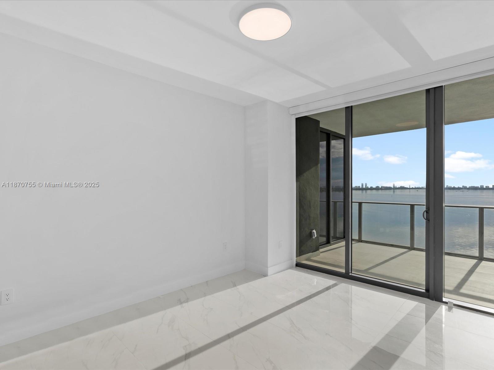 700 NE 24th St # 503