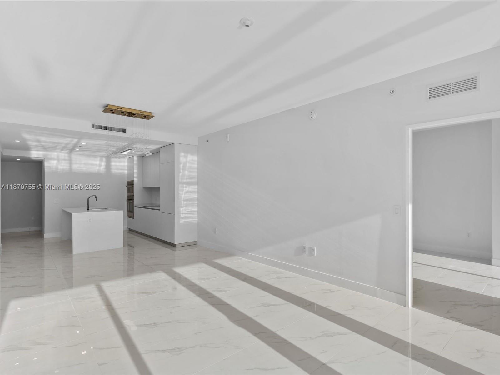 700 NE 24th St # 503