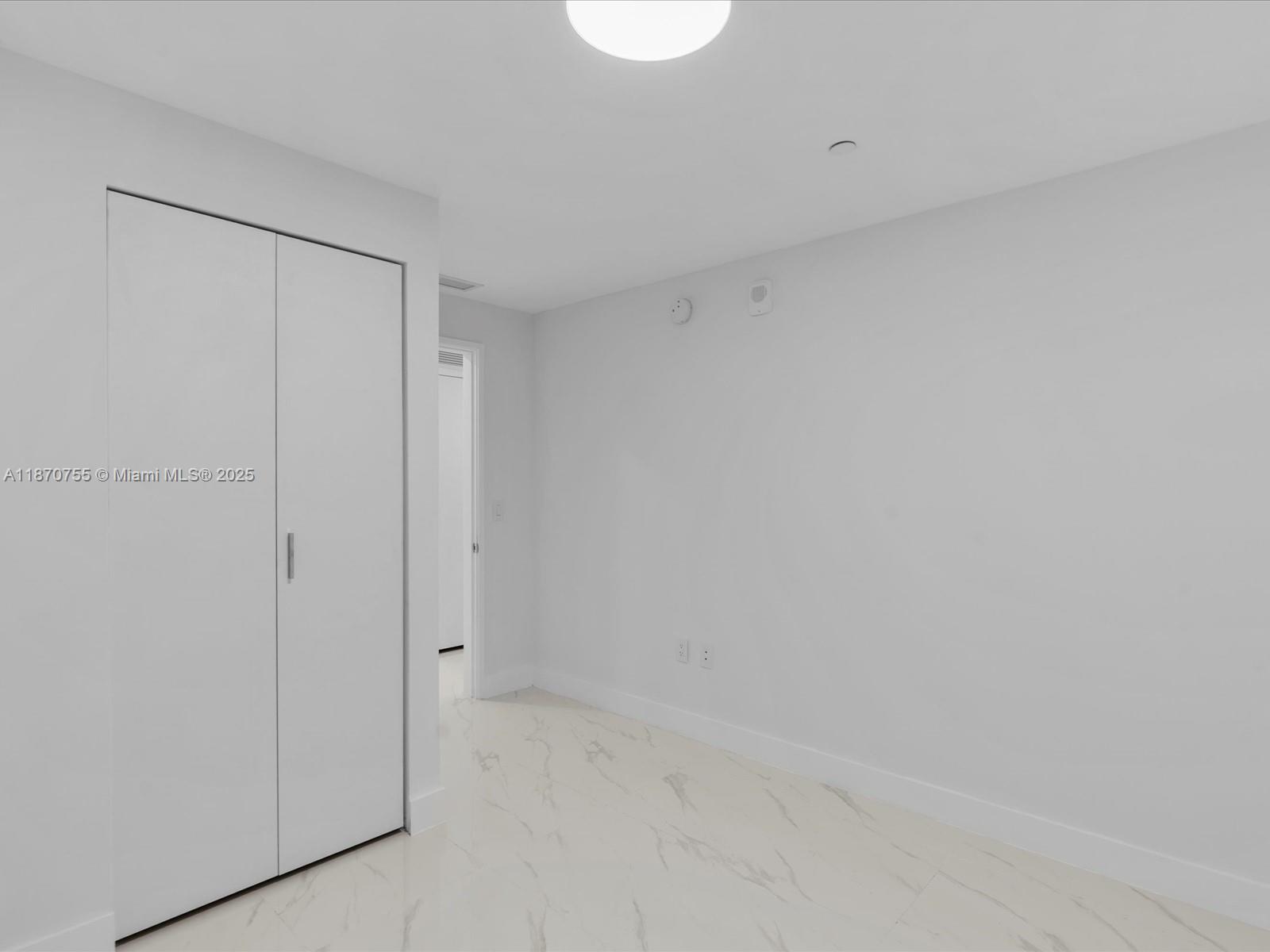 700 NE 24th St # 503