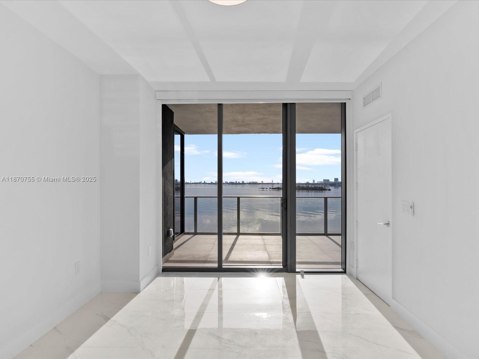 700 NE 24th St # 503