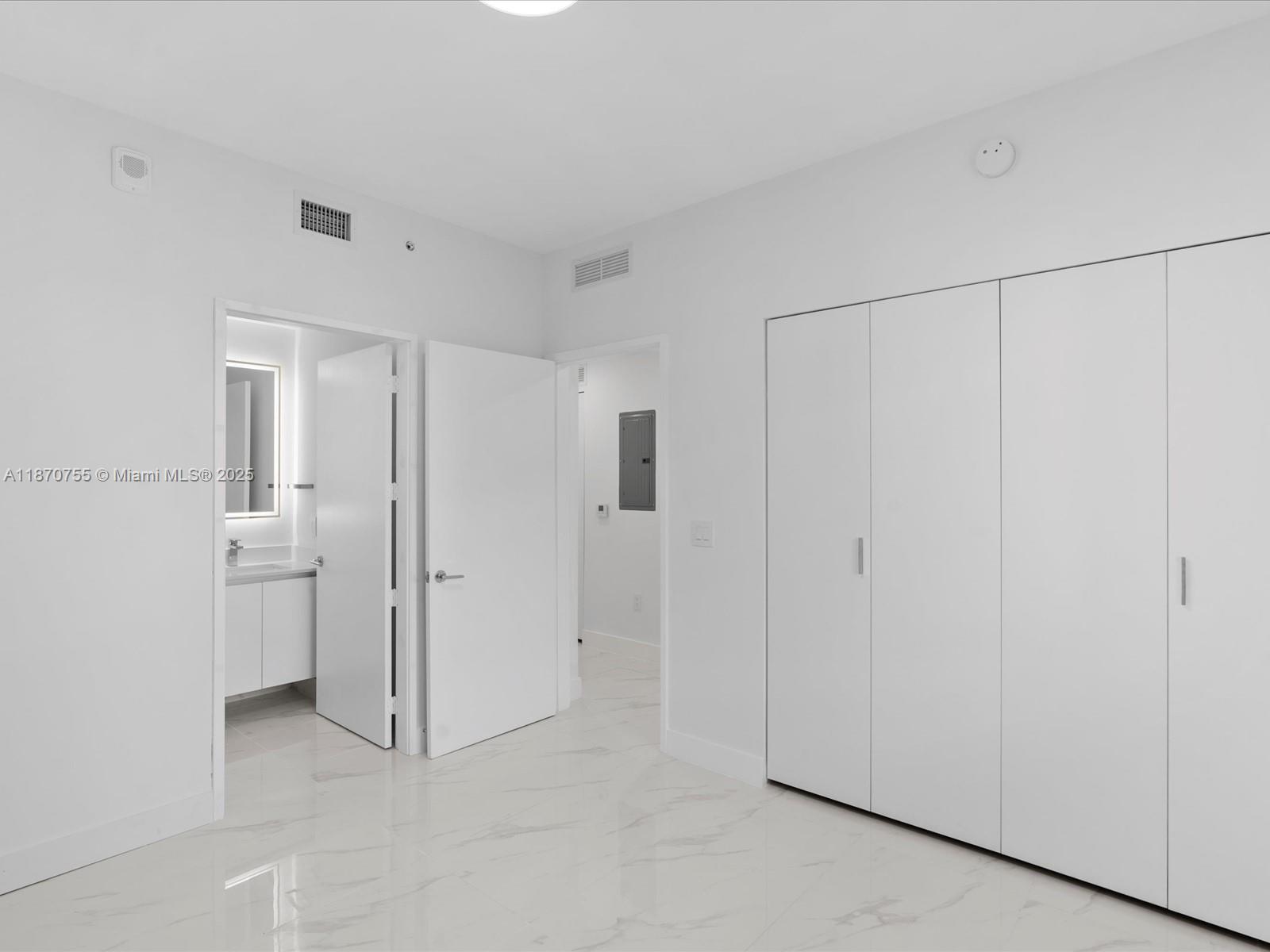 700 NE 24th St # 503