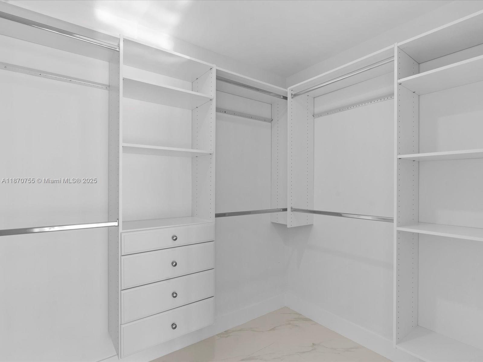 700 NE 24th St # 503