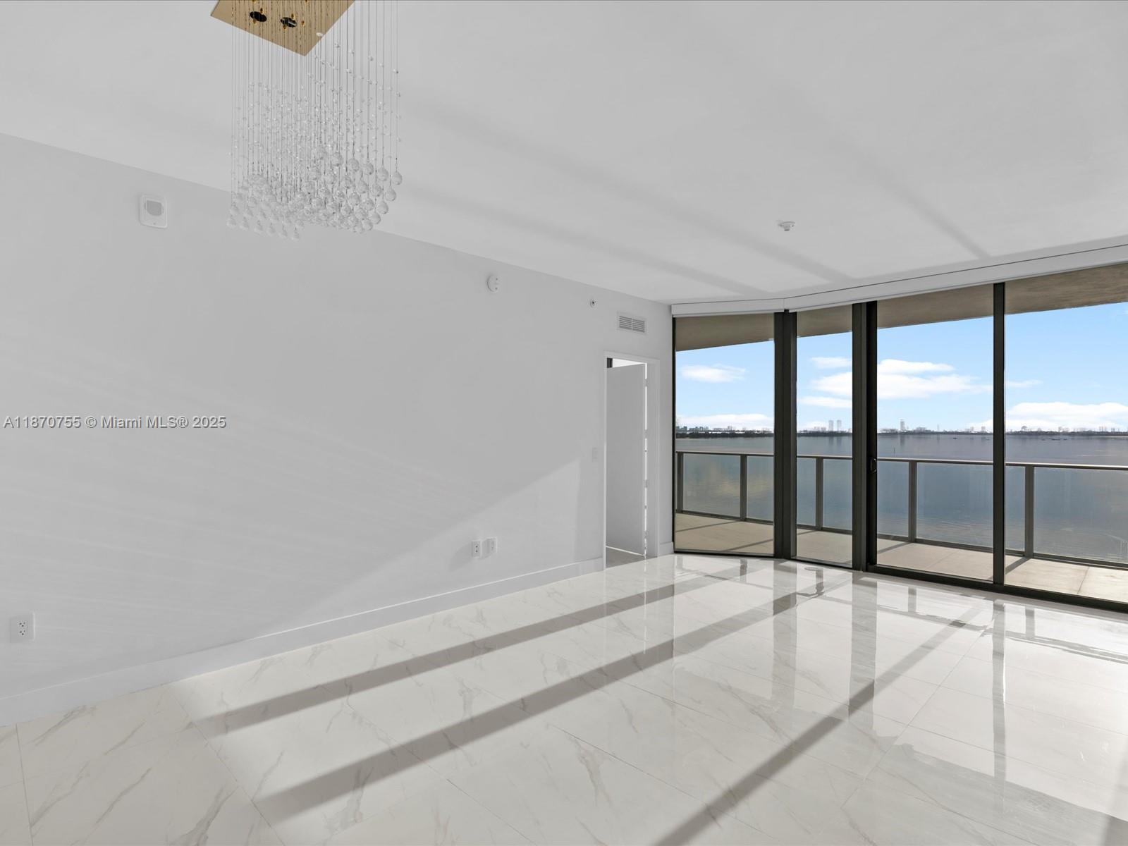 700 NE 24th St # 503