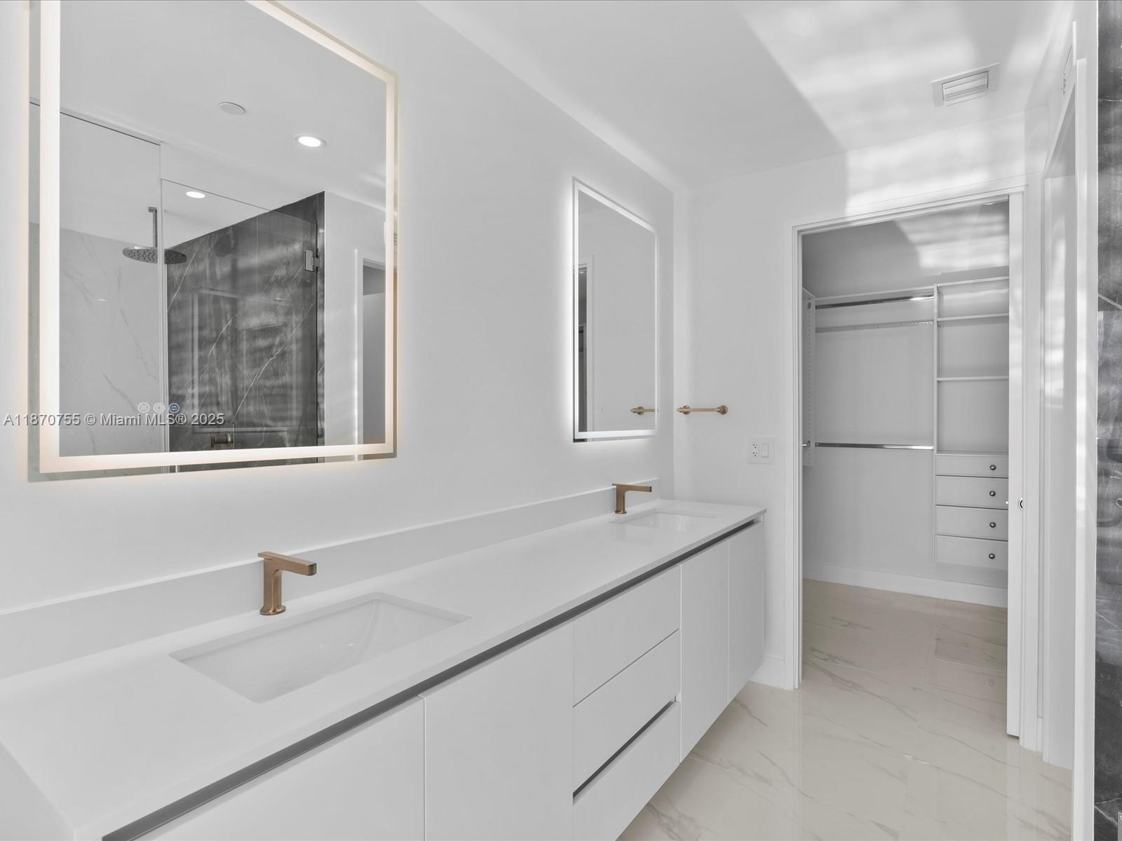 700 NE 24th St # 503