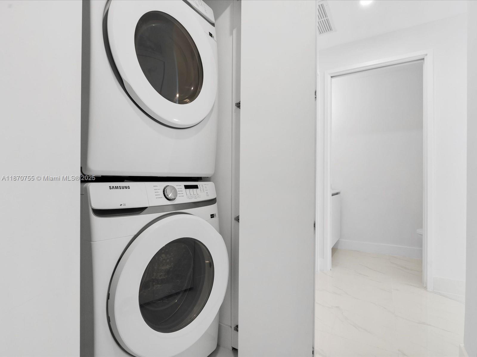 700 NE 24th St # 503