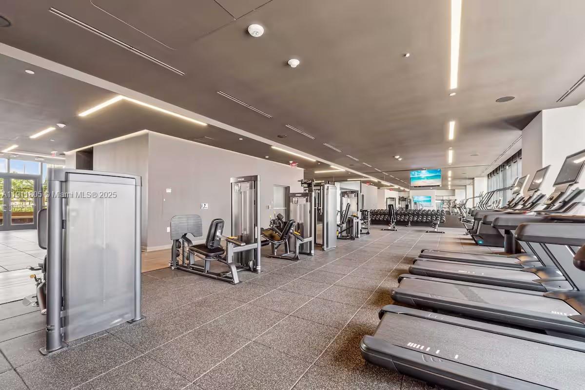 601 NE 1 Ave # 4912 Unit: PH-4912