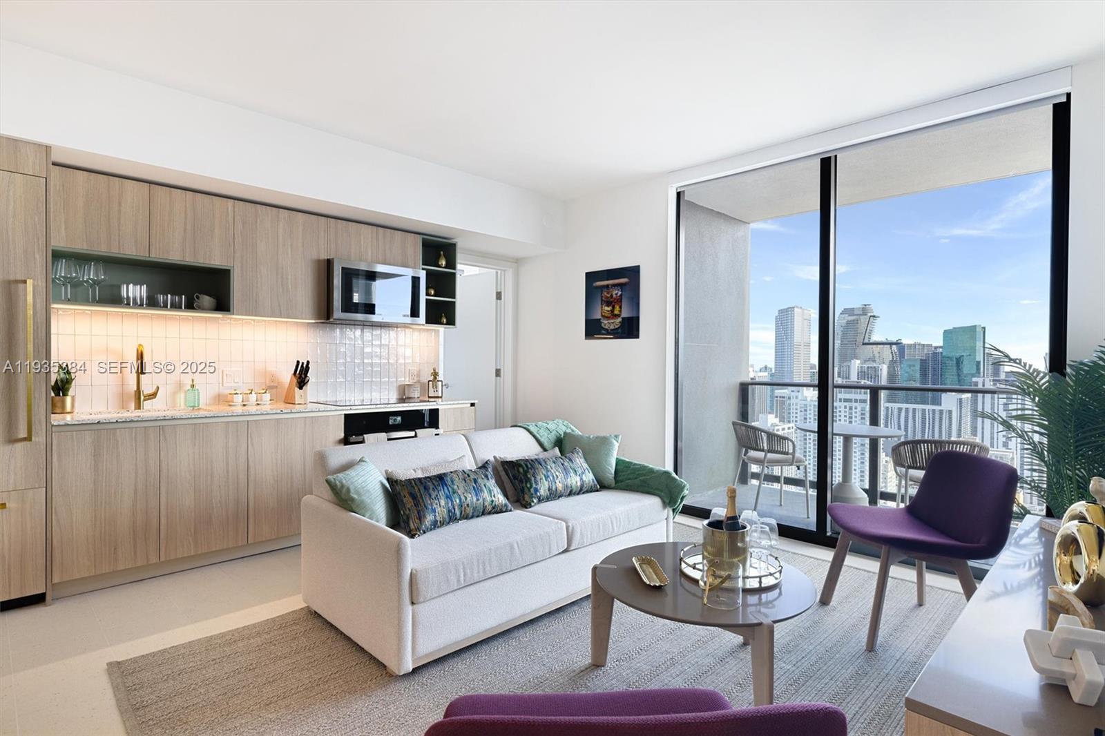 159 NE 6th St # 4305