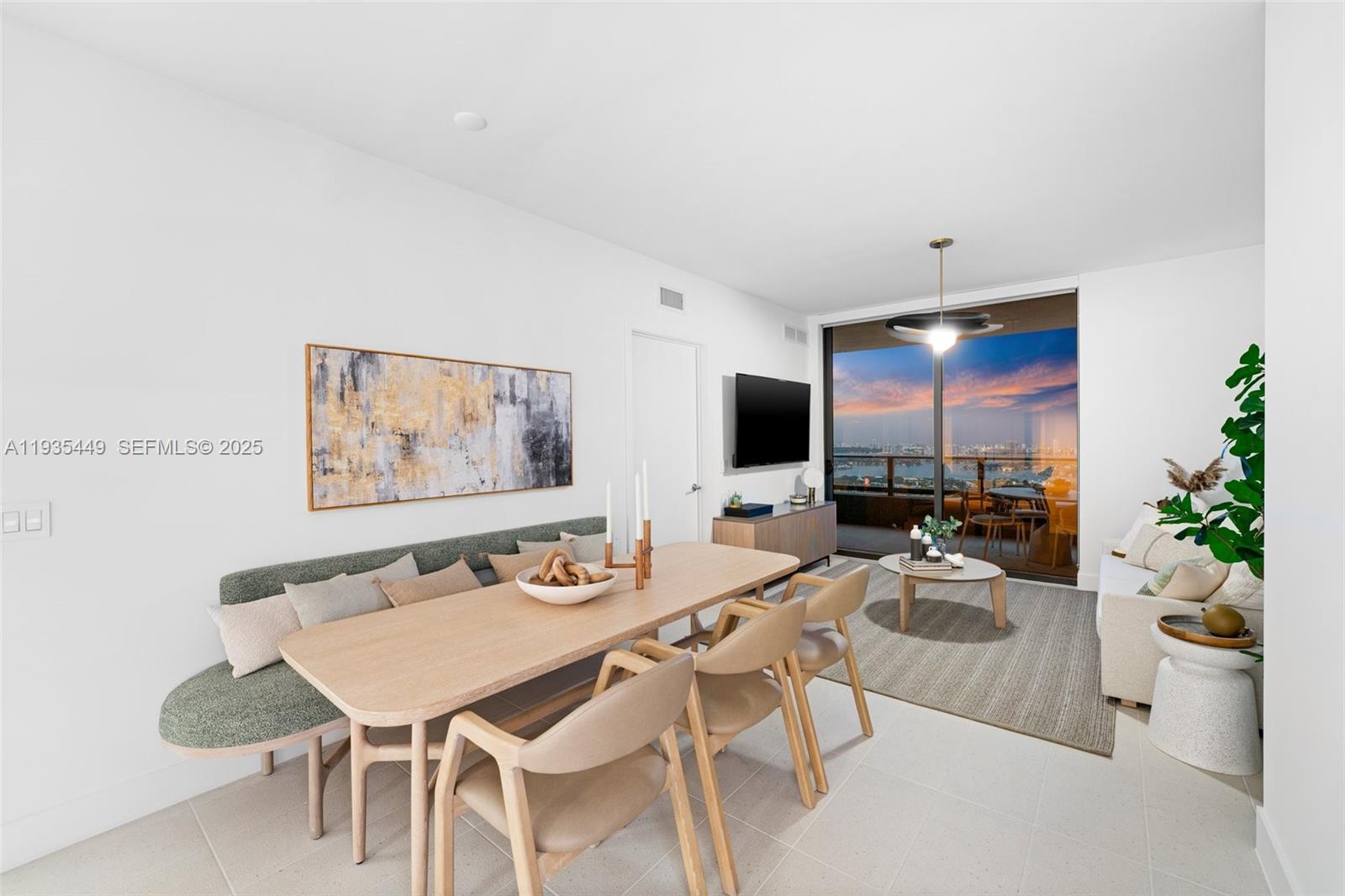 159 NE 6th St # 4415