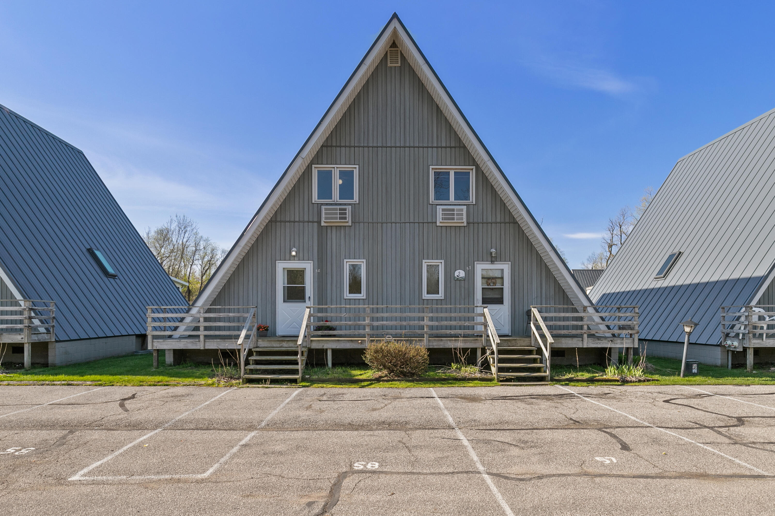 5340 Notre Dame Avenue 58