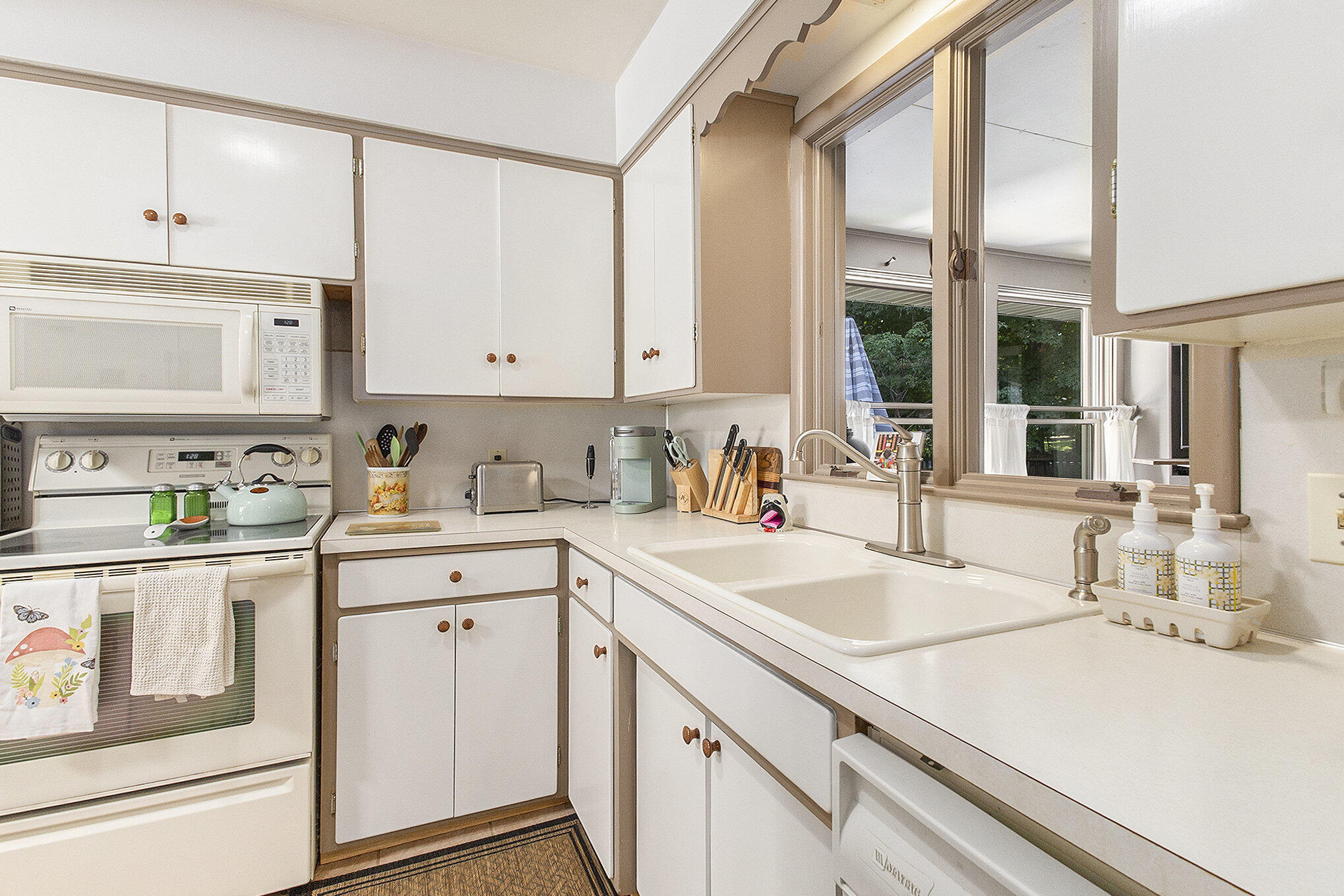 1504 South Shore Drive