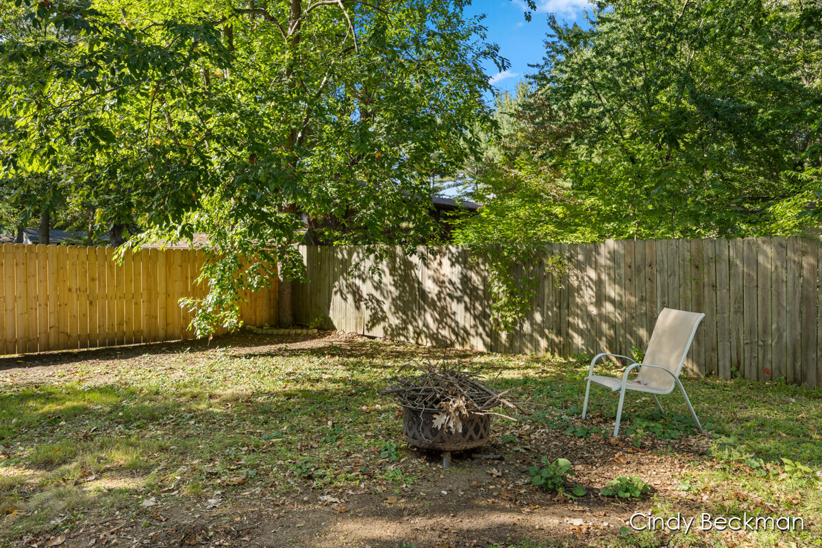 80 S 168th Avenue