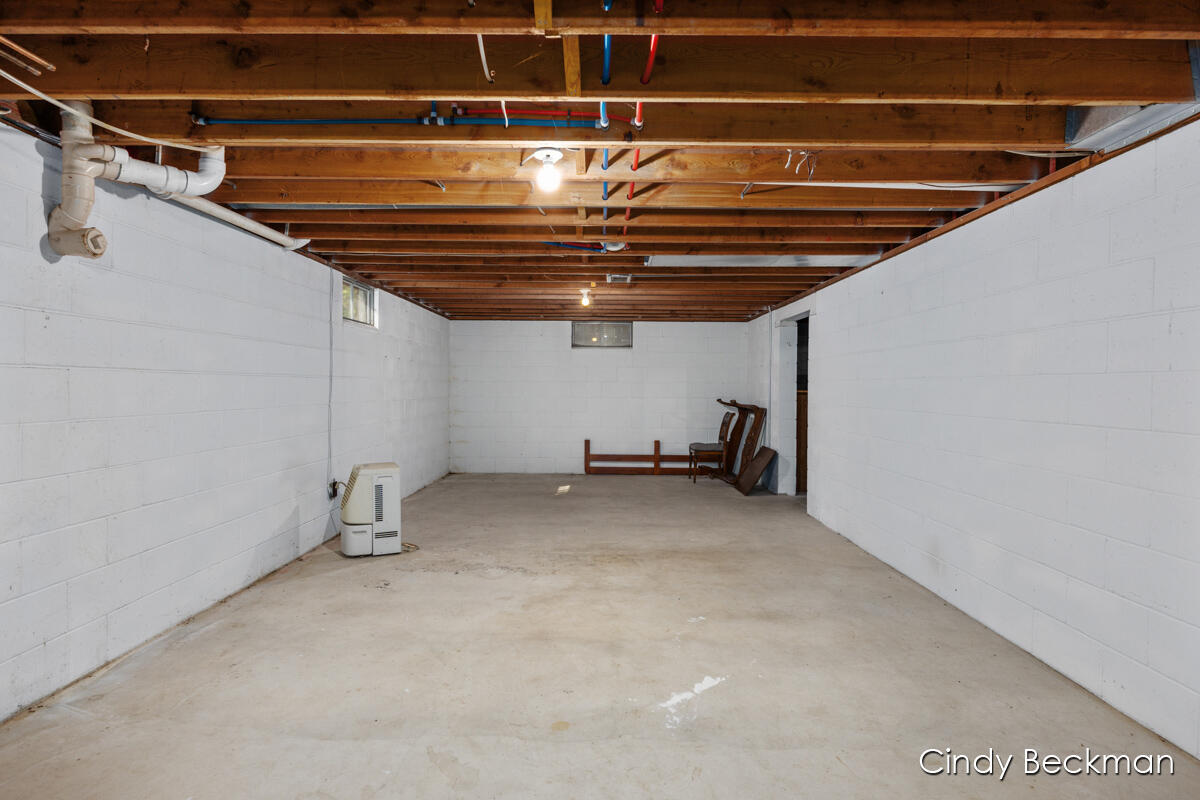 80 S 168th Avenue