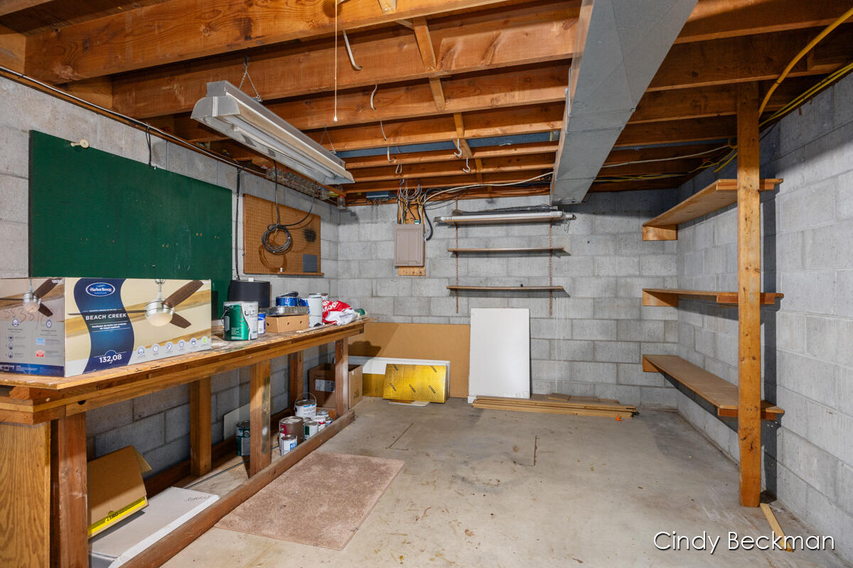 80 S 168th Avenue