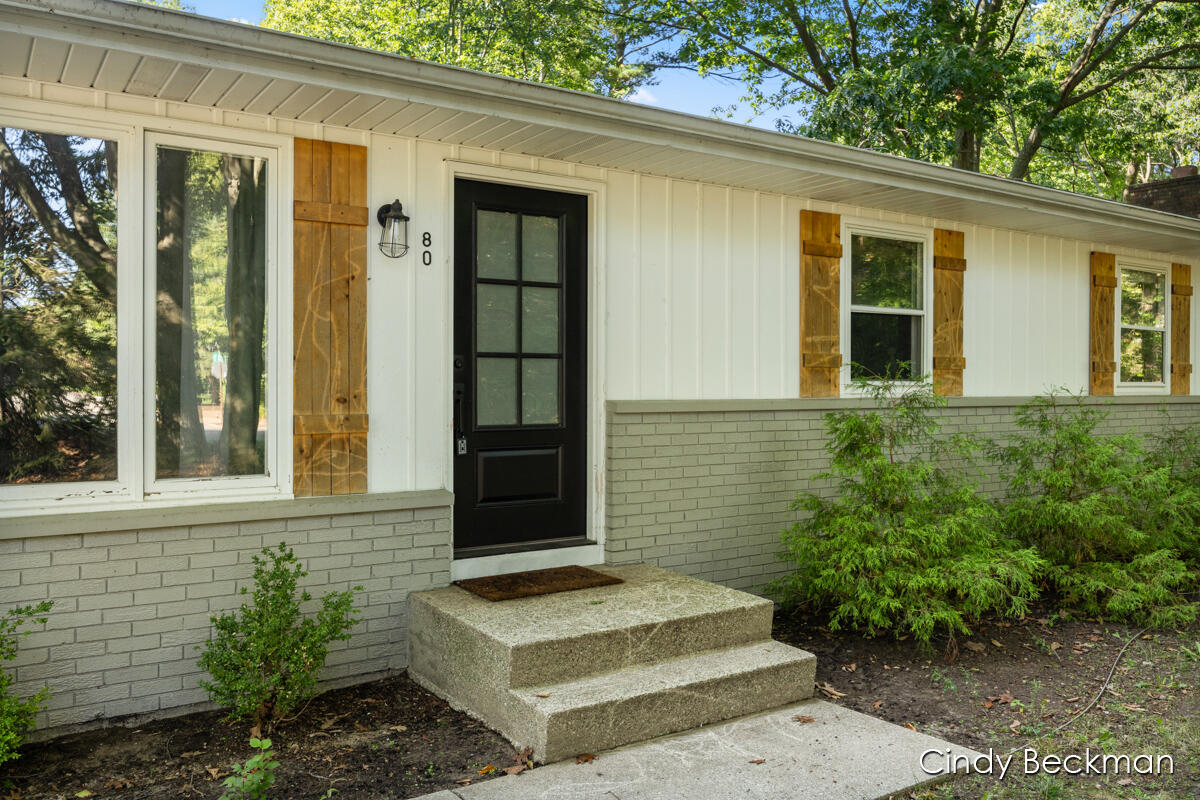 80 S 168th Avenue