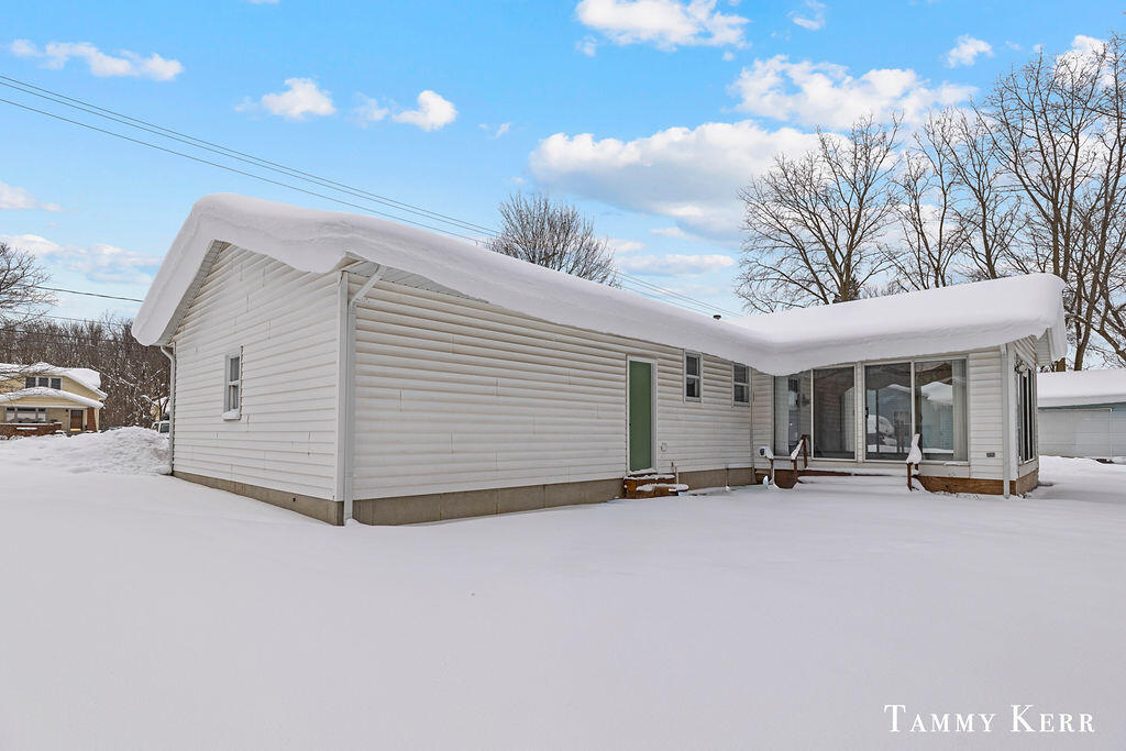 3665 Remembrance Road NW