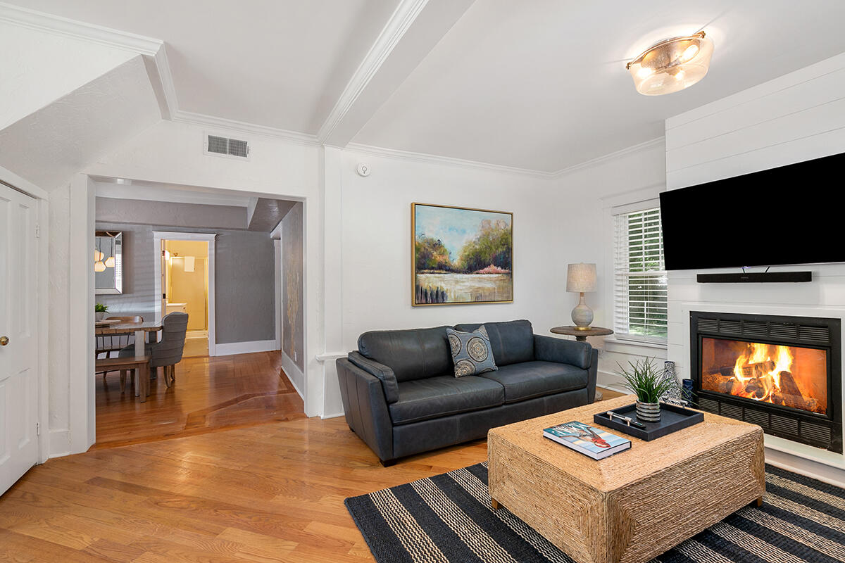 787 Lake Street 11