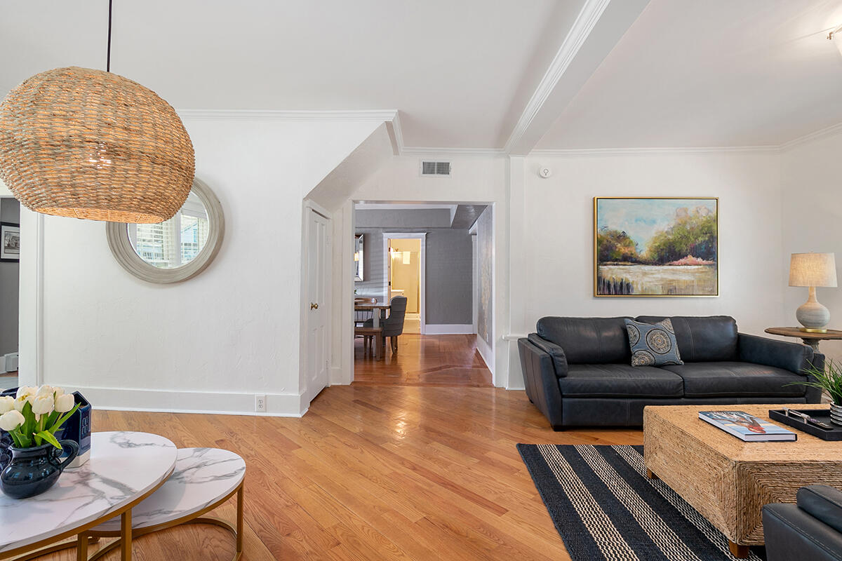 787 Lake Street 11
