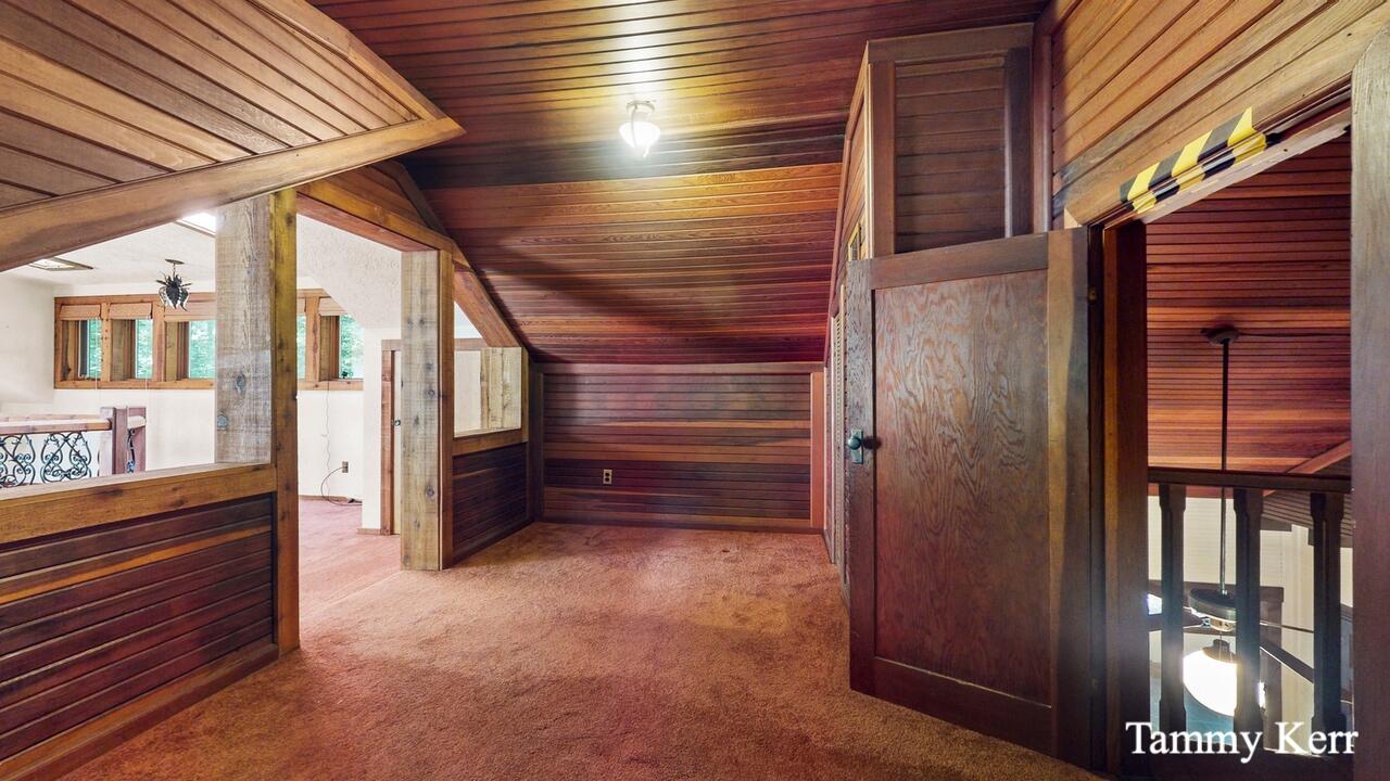 2450 Lakeshore Drive