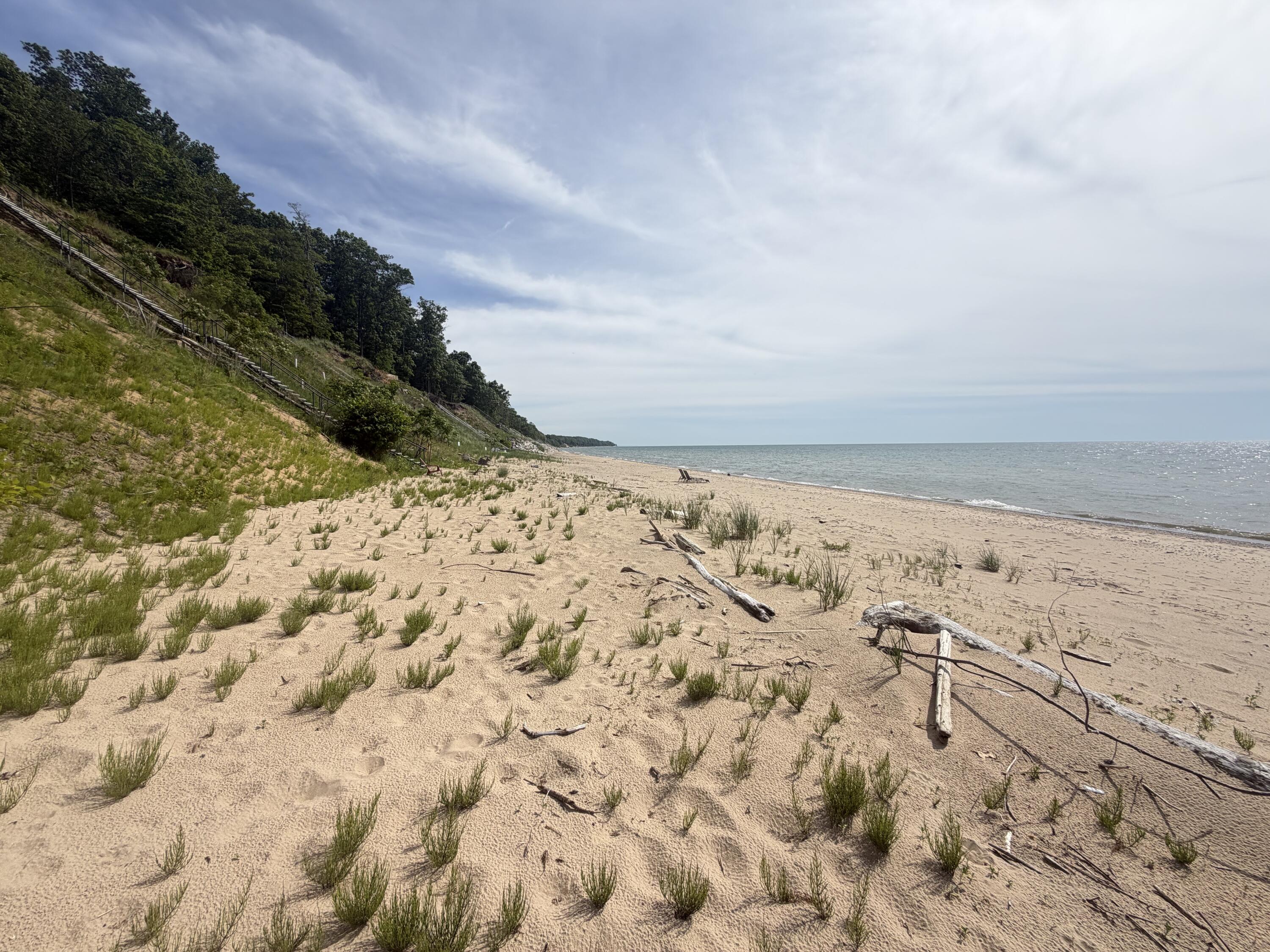 2450 Lakeshore Drive
