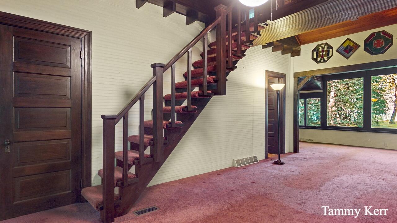 2450 Lakeshore Drive