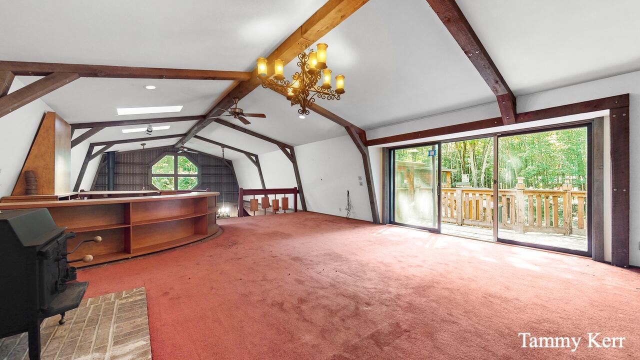 2450 Lakeshore Drive