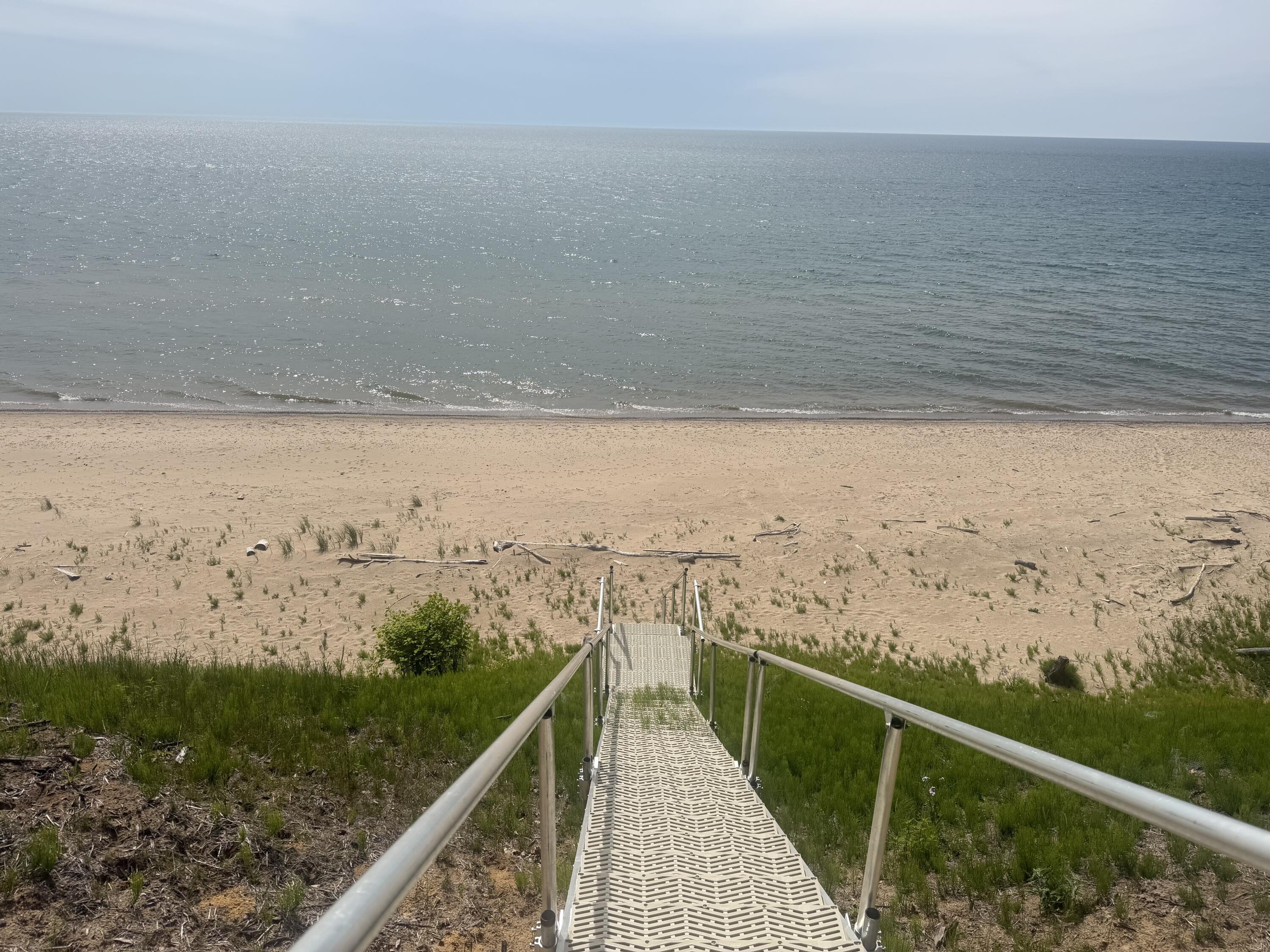 2450 Lakeshore Drive