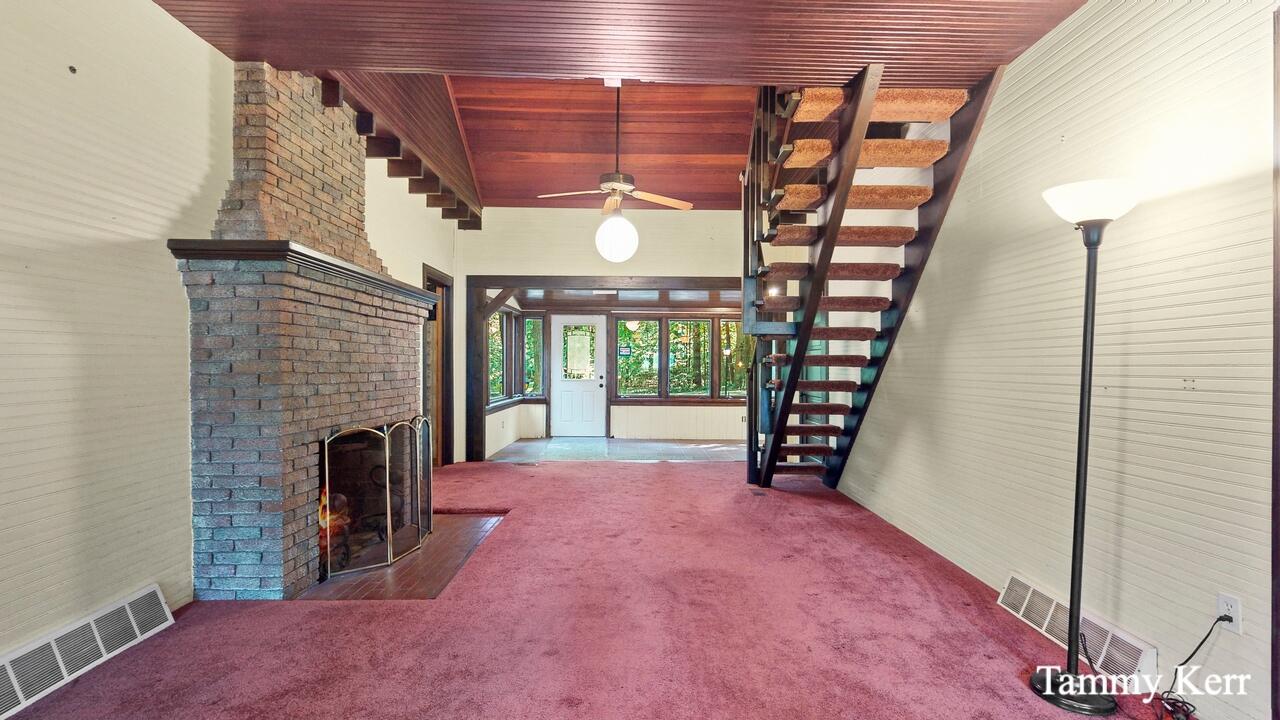 2450 Lakeshore Drive
