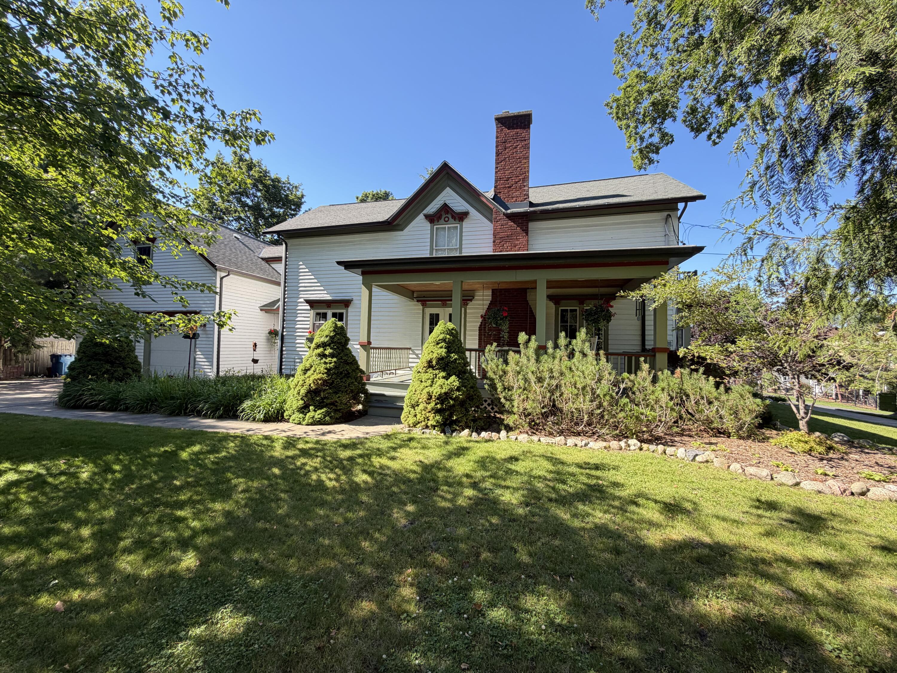 34 S Spring Street