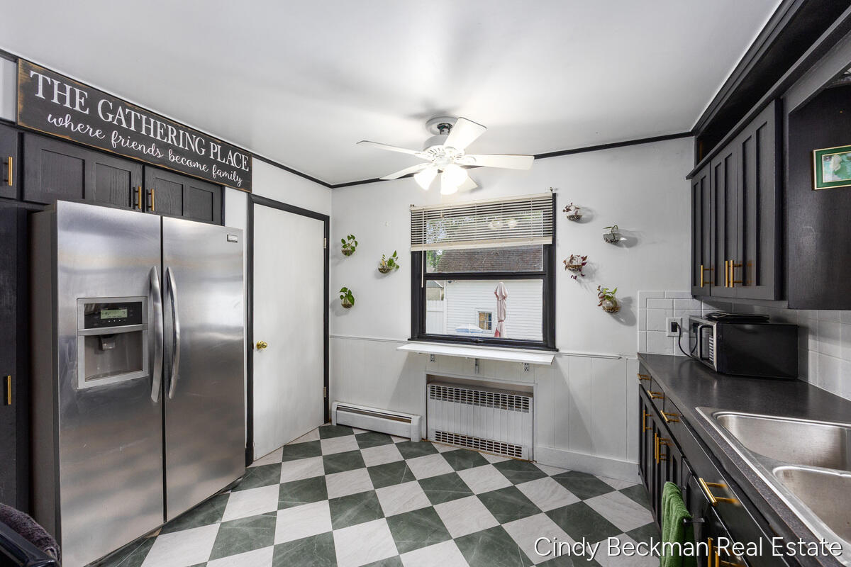 368 E 24th Street