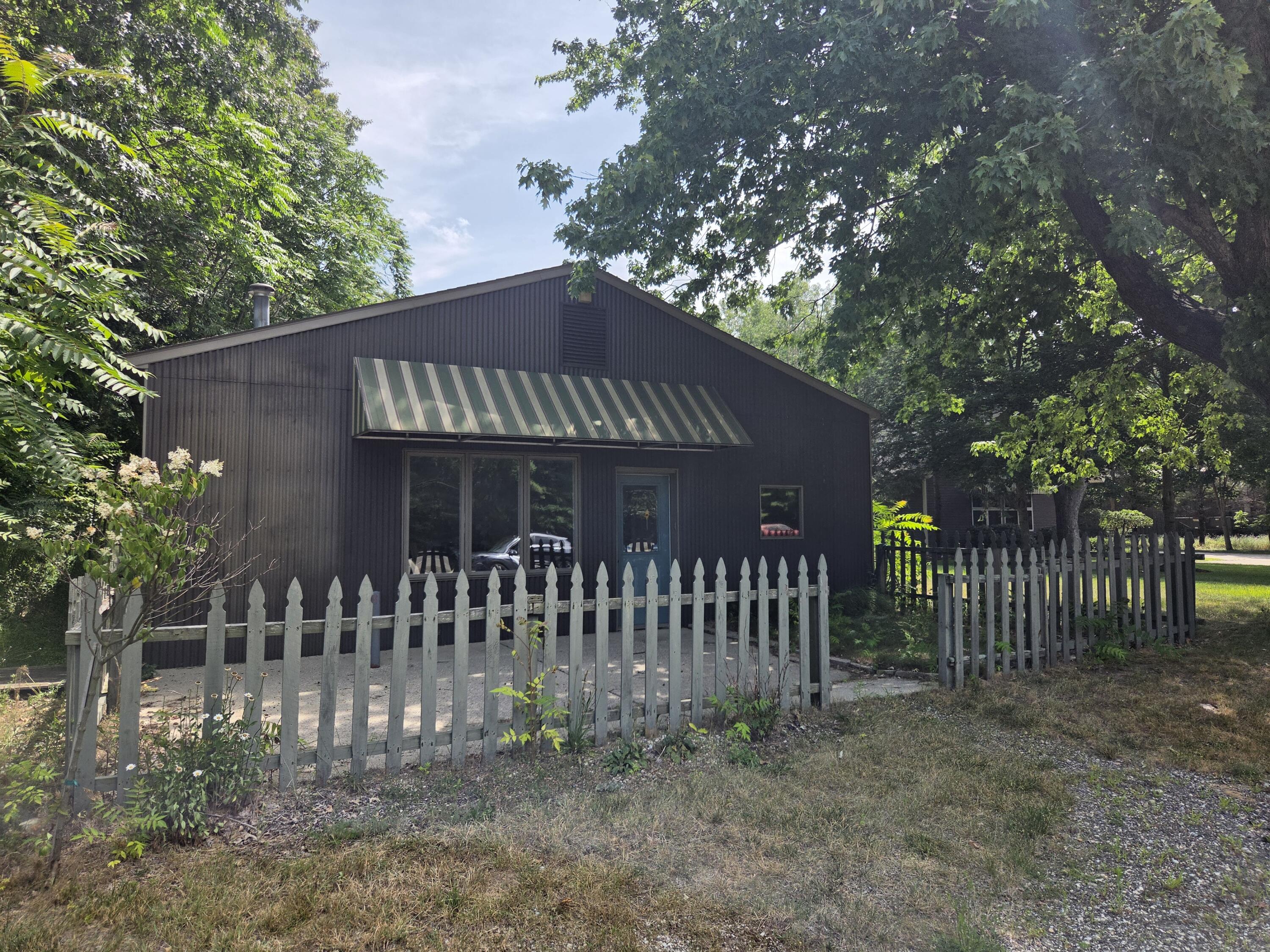 3383 Blue Star Highway