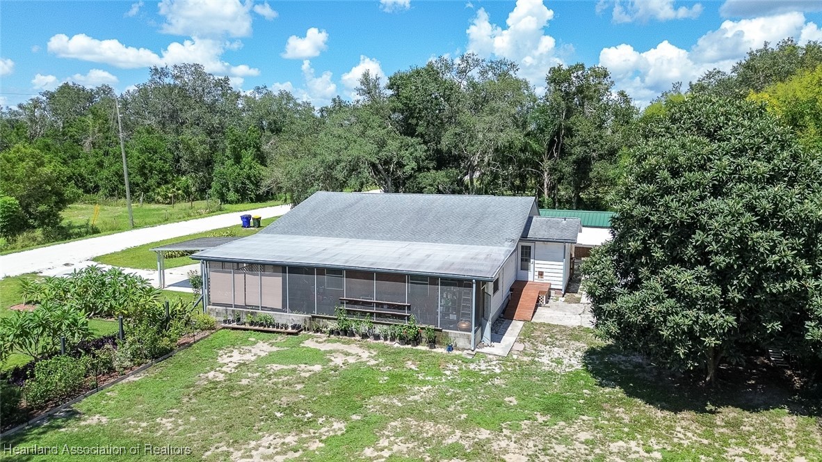 6827 County Road 17 S