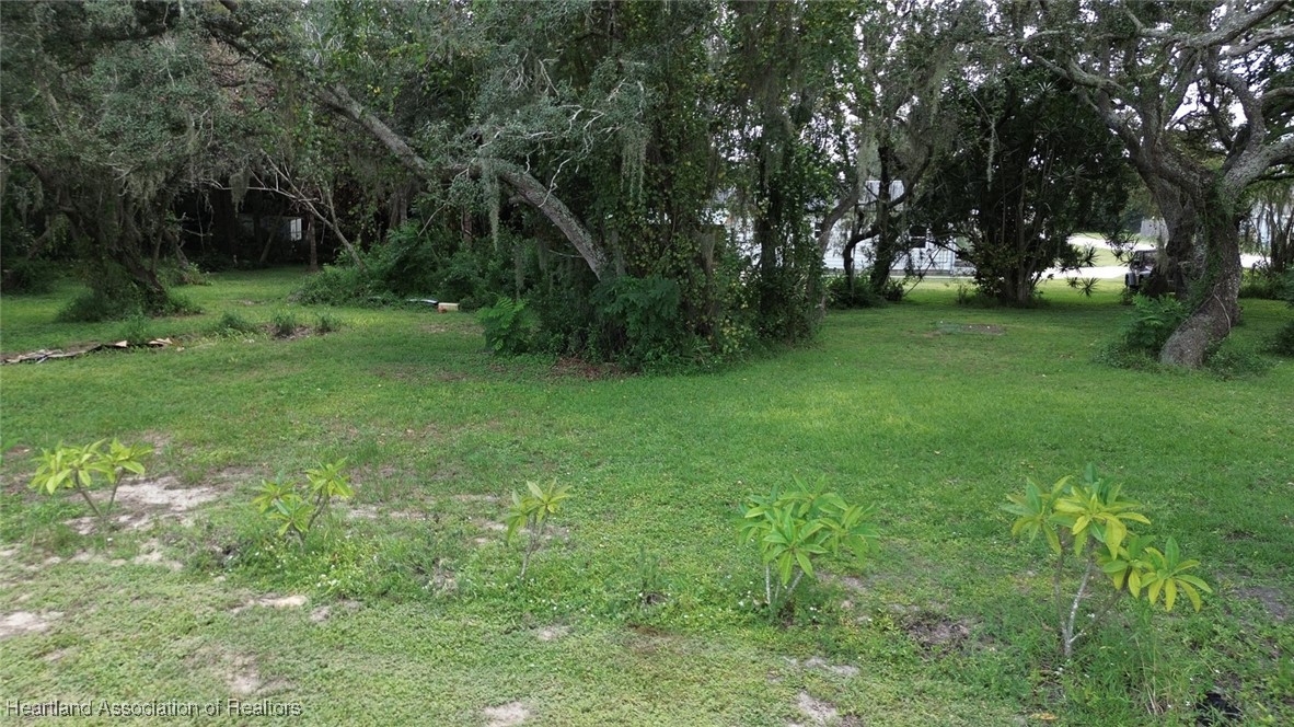 6827 County Road 17 S