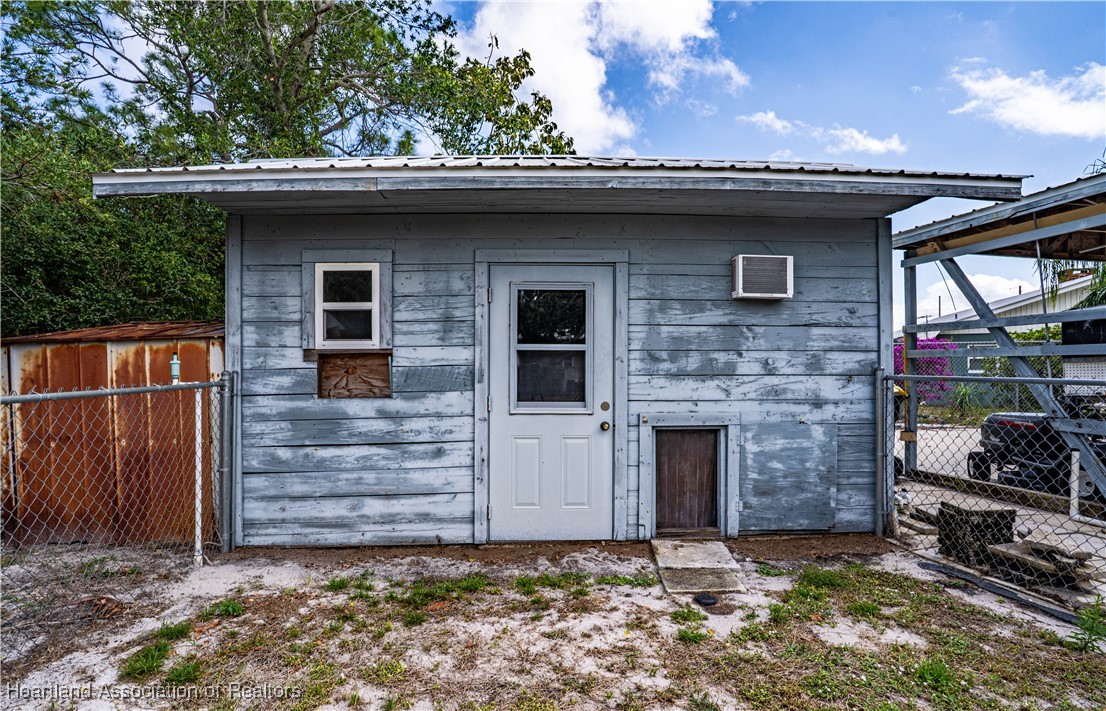 1327 Deer Park Court