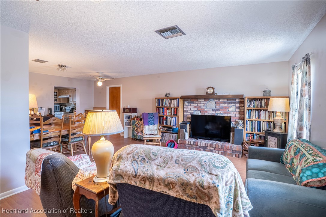 1327 Deer Park Court