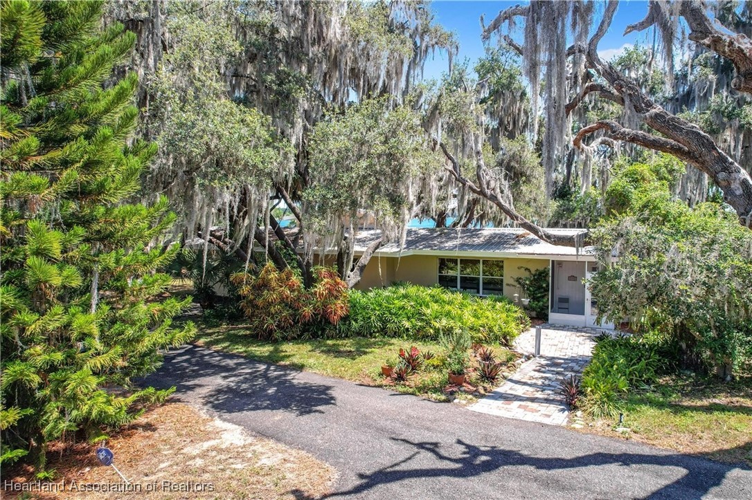 2332 State Road 17 N