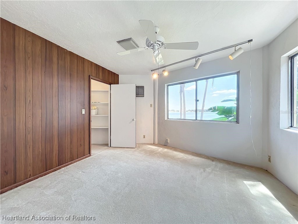 2332 State Road 17 N