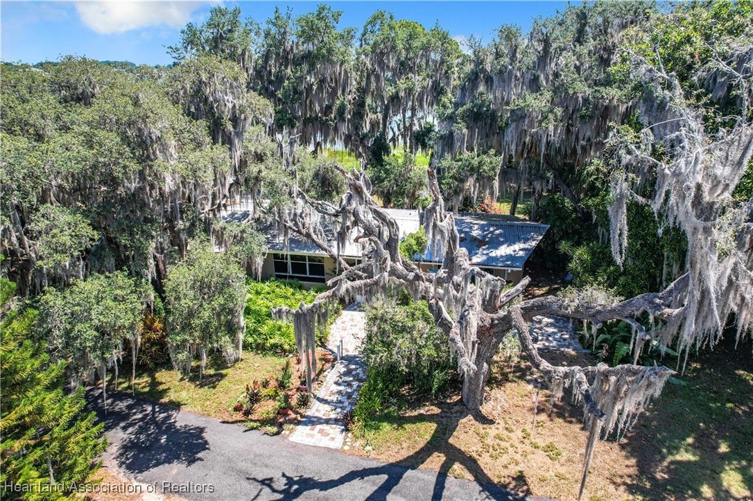 2332 State Road 17 N