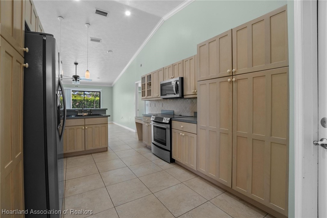 2225 Jackson Drive