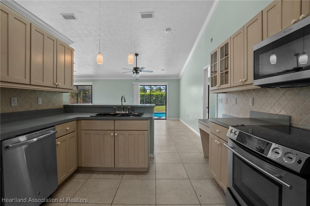 2225 Jackson Drive
