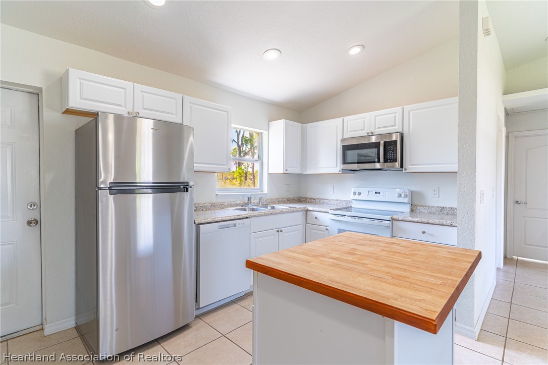 1411 Bittersweet Street