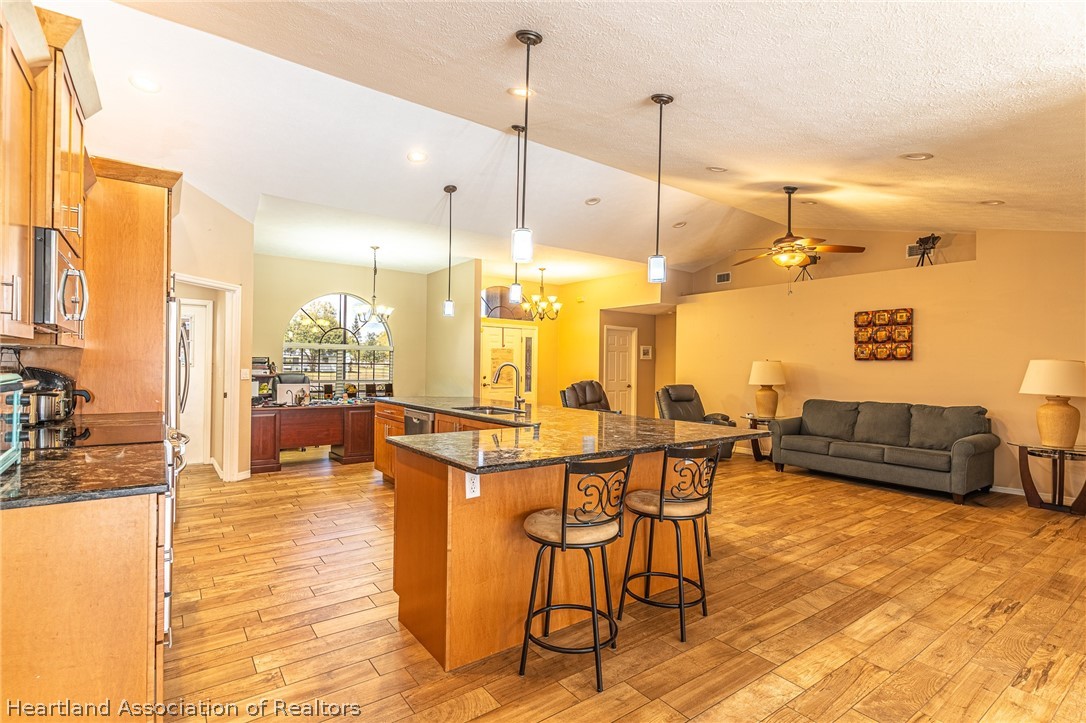 5900 Thunder Road
